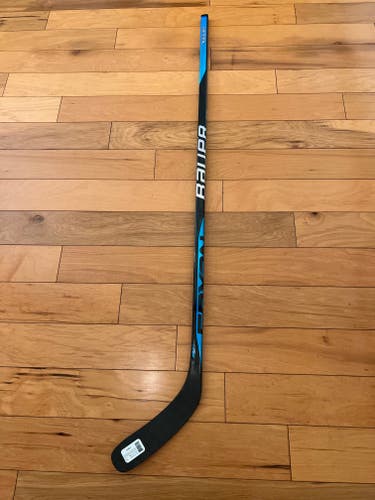 New Bauer Sync Hockey Stick P88/70 Flex/Right Handed