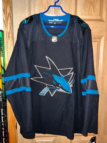 San Jose Sharks Black Jersey