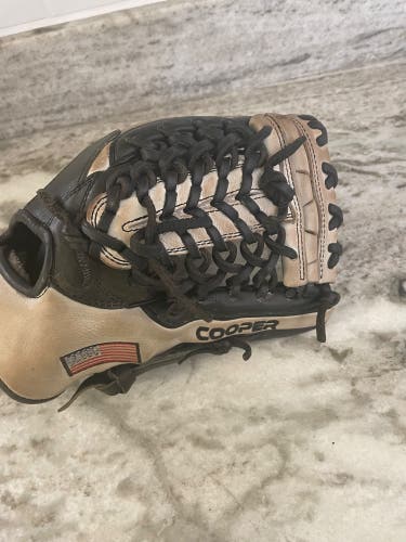 Bradley baseball glove