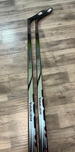 NEW! 2 PACK! 2x 77 Flex Right Hand P28 Vapor Hyp2rlite Hockey Sticks