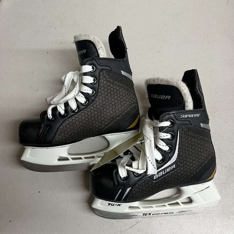 Used Bauer Supreme 160 Youth 11.5 Ice Hockey Skate