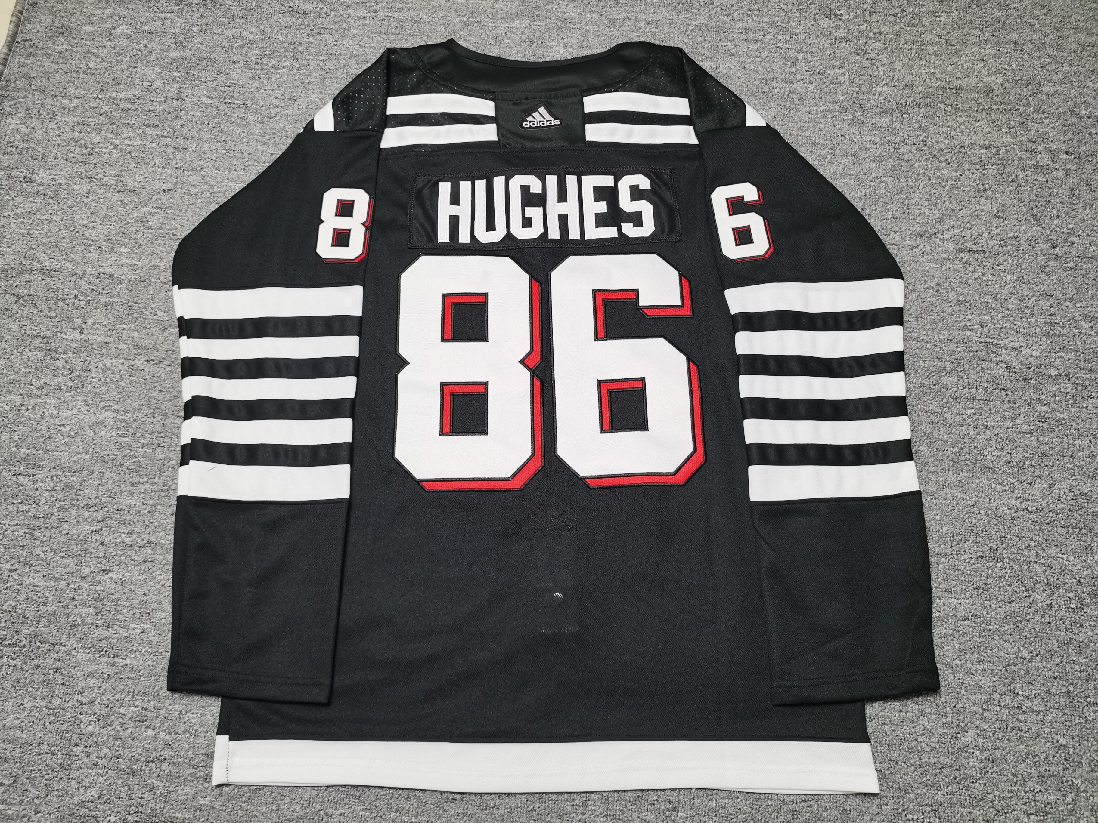Nico Hischier New Jersey Devils hockey Jersey size 52