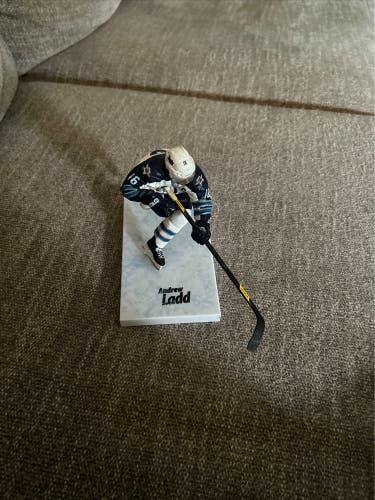 Andrew Ladd Winnipeg McFarlane NHL Series 31 Jets, Blue Jersey Chase Variant CL