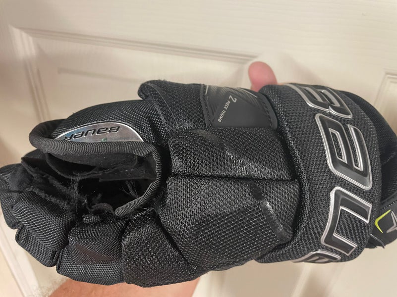 Used Bauer 11" Vapor 2X Gloves