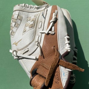Used Mizuno Supreme Right Hand Throw All Purpose Softball Glove 12"