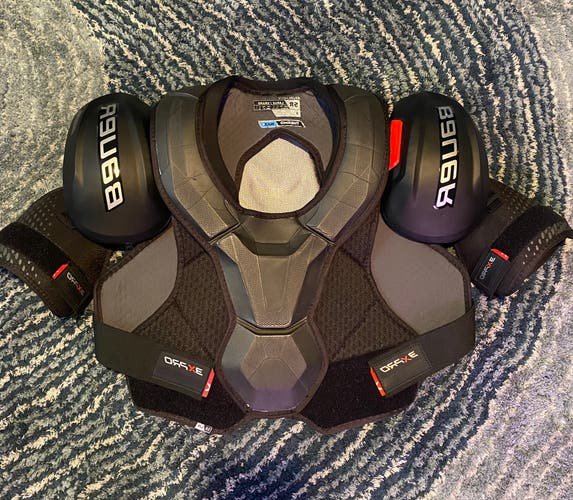 Used Large Bauer Vapor 3X Pro Shoulder Pads