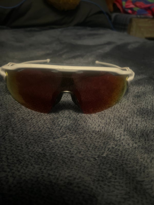 Men's Medium/Large Oakley Radar EV Pitch Sunglasses