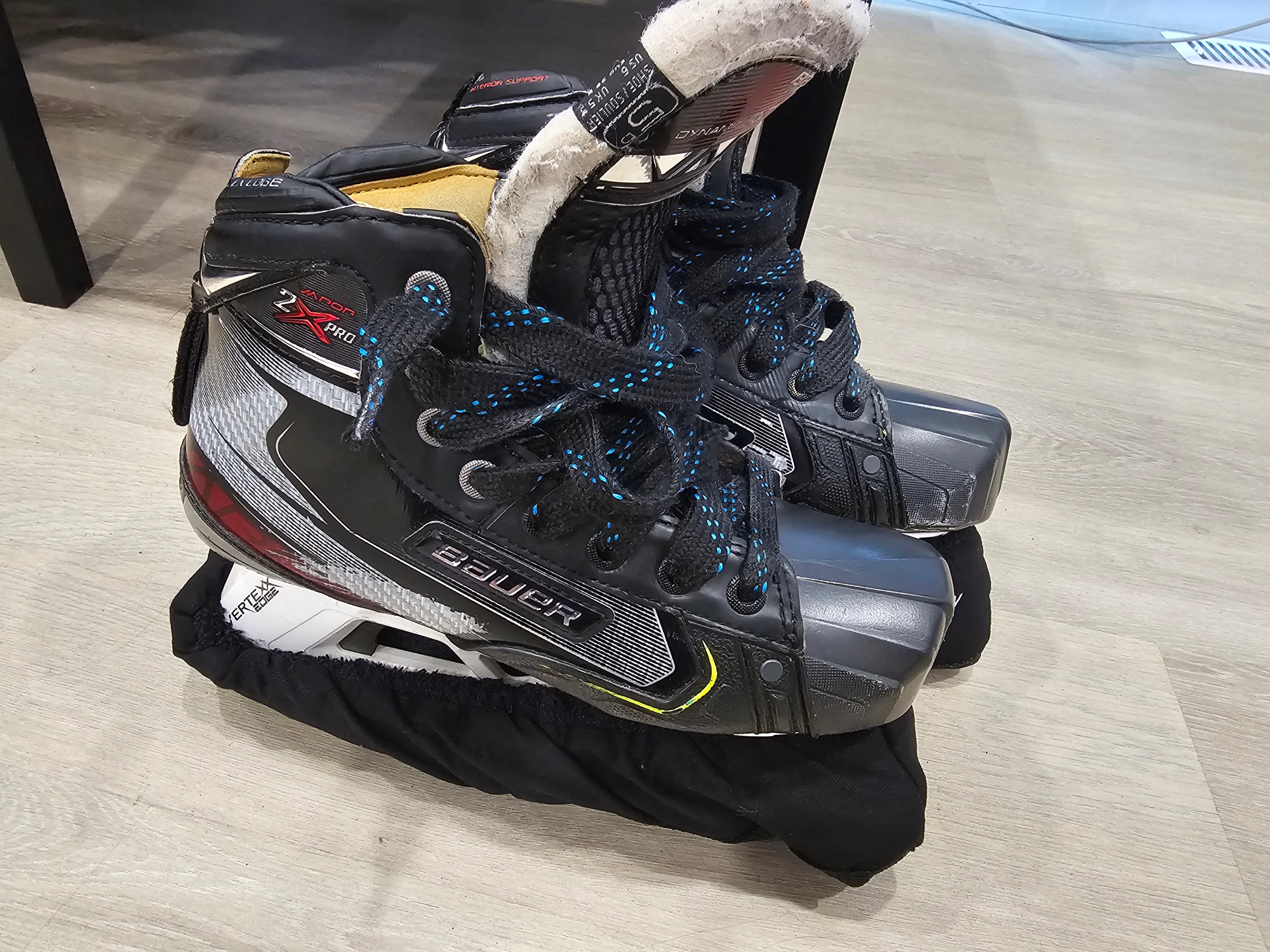 Used Bauer Vapor 2X Pro Hockey Goalie Skates Regular Width Size 5