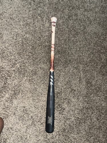 Marucci Maple (-3) 30 oz 33" AM22 Wood Bat