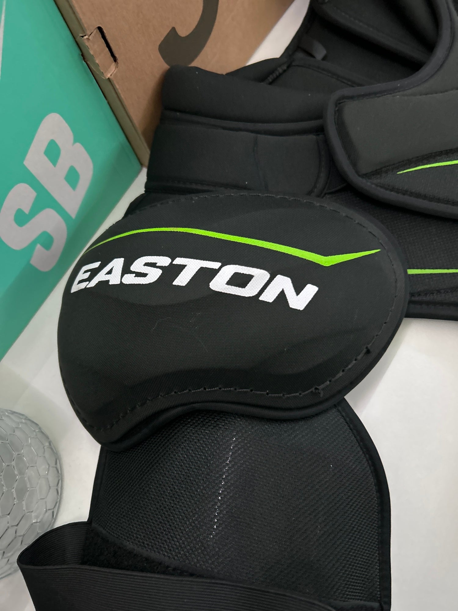 EASTON STEALTH RS Shoulder Pad- Sr – SkatePLUS Pty Limited