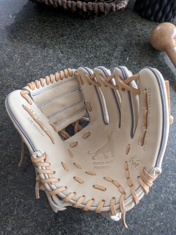 New Yabai Right Hand Throw Infield Baseball Glove 11.25"