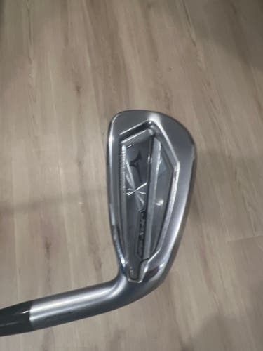 Men's 7 Iron Regular Flex Steel Shaft Jpx 921 hot metal