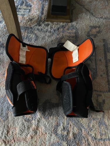 Used Large Bauer Supreme One.4 Elbow Pads