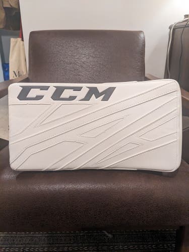 Used Regular CCM Extreme flex 4.9 Blocker