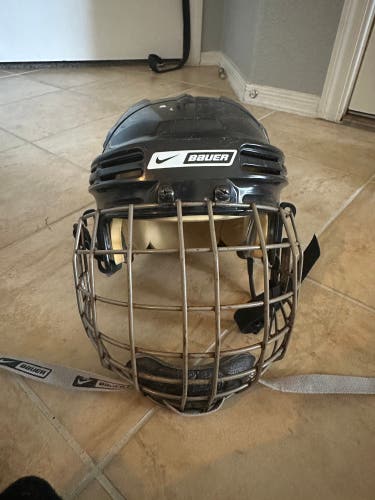 Used Small Bauer 4500 Helmet