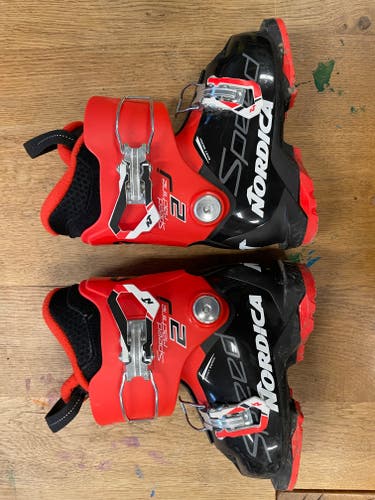 Kid's Used Nordica All Mountain SpeedMachine Ski Boots