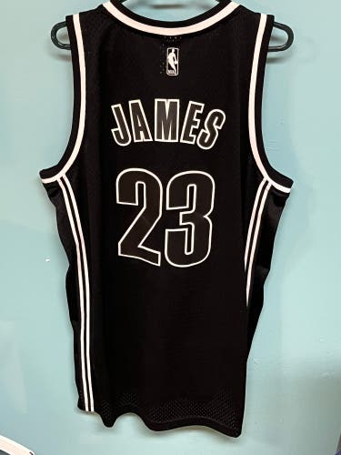 Reebok Lebron “James” Replica Cavs Jersey Size “Large”