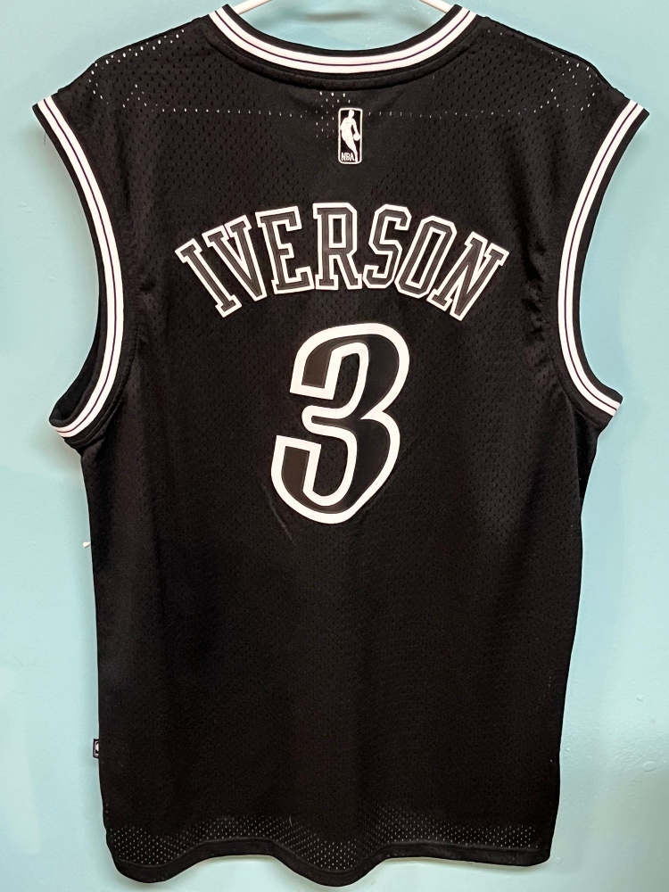 Reebok “Iverson” Replica Sixers Jersey Size “Large”