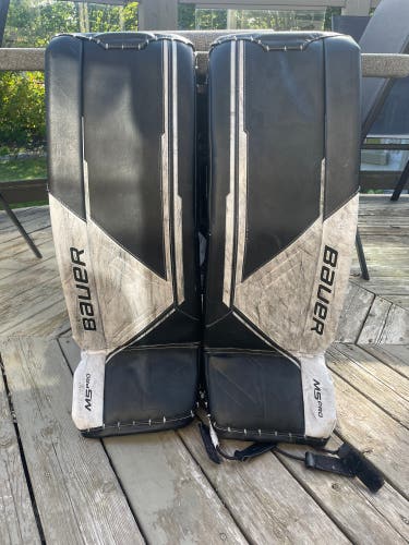 Bauer M5pro goalie pads