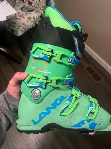 Lange XT FREE 140 LV Alpine Touring Ski Boots