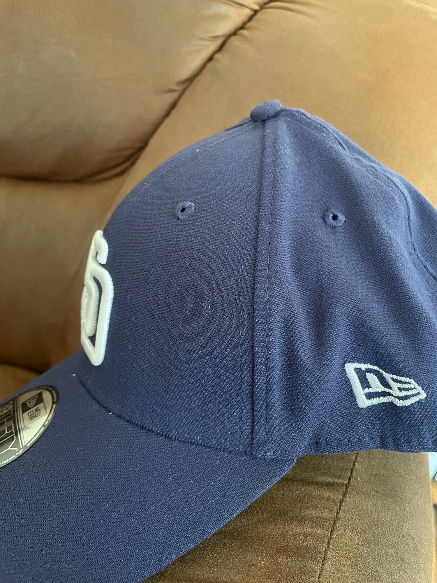 Vintage Rare MLB San Diego Padres Brown Bucket Fisherman Hat 7 1/8 w misc  pins