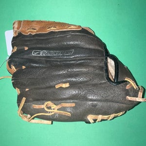 Used Nike Diamond Ready Right Hand Throw Baseball Glove 11"