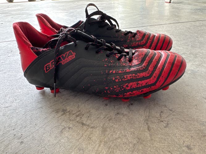 Red Unisex Size 5.0 (Women's 6.0)  Cleats