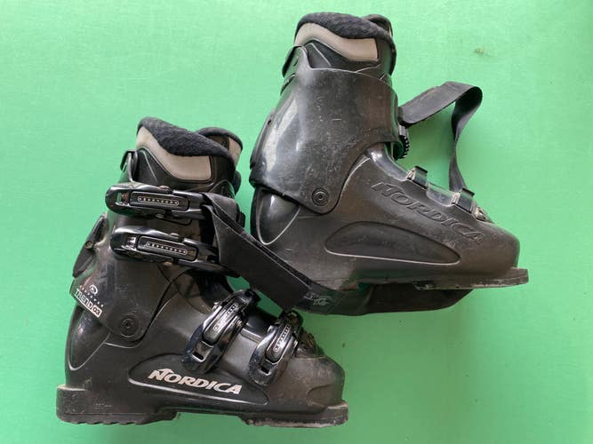 Used Nordica Trend 3 (280mm) Ski Boots - Size: Mondo 24