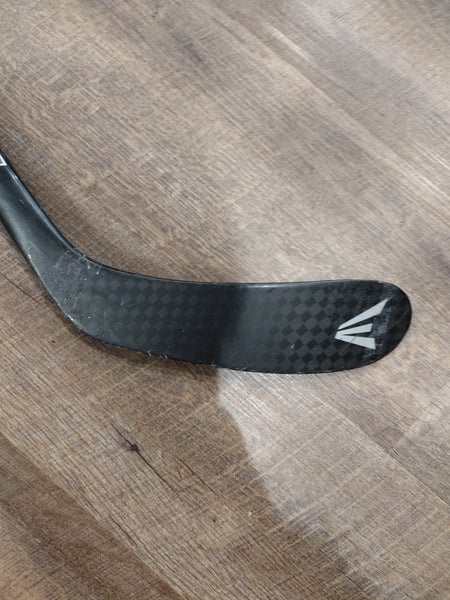 Intermediate Used Right Handed Easton Stealth Hockey Stick | SidelineSwap