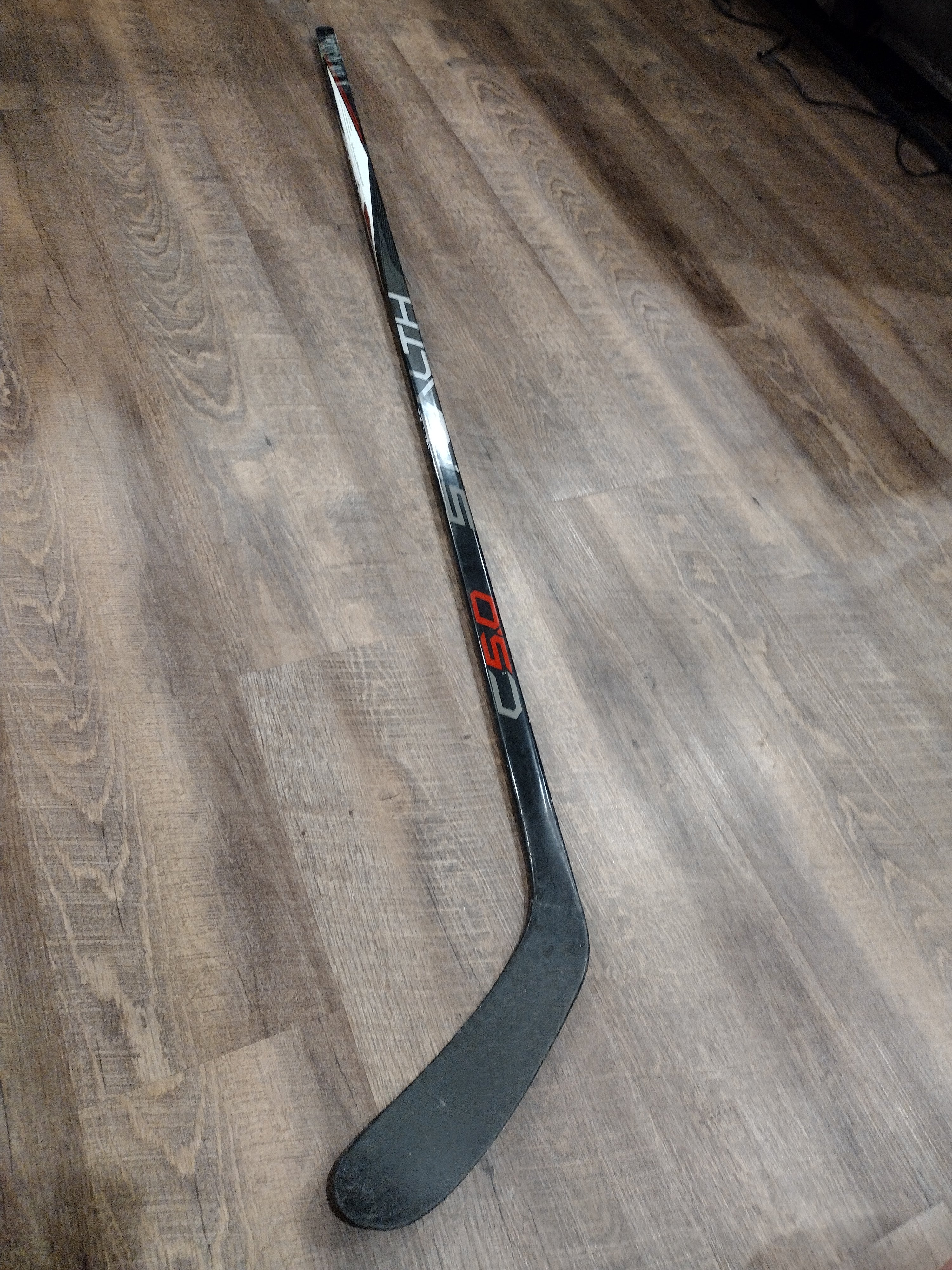 New Old Stock Easton Stealth S801 Sakic 100 Right Handed Hockey