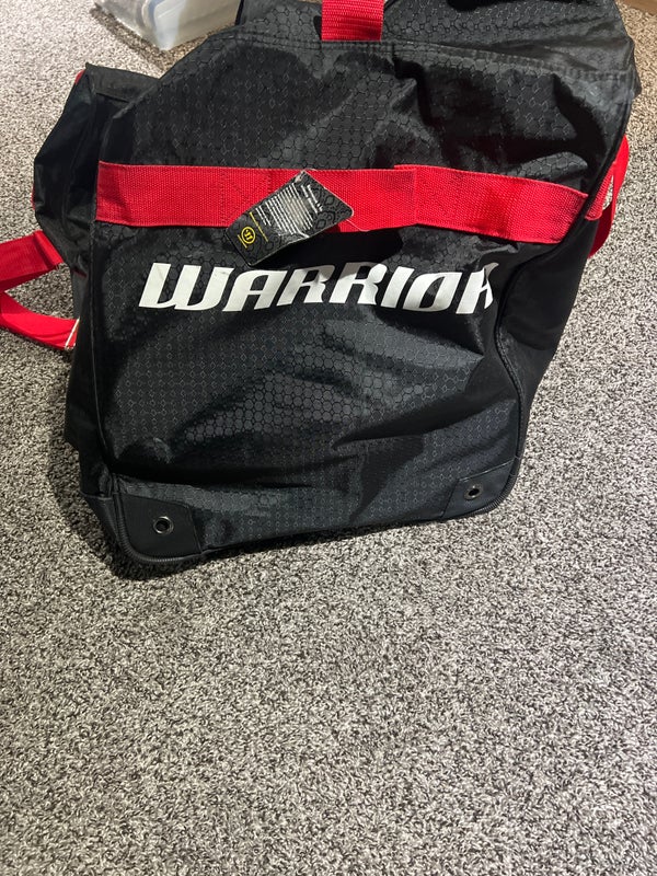 SHS Hockey Team Gear Bag with Embroidered Number — Simsbury High