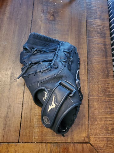 Used 2020 Mizuno Right Hand Throw First Base Power close Baseball Glove 12"