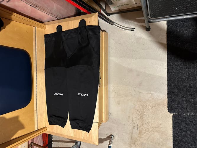 CCM 6000 Series Senior Black Practice Socks