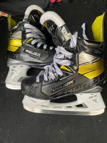 Supreme 3S skates size 1.5 D