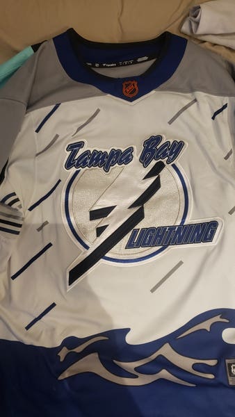 Tampa Bay Lightning Reverse Retro Kucherov Large Jersey