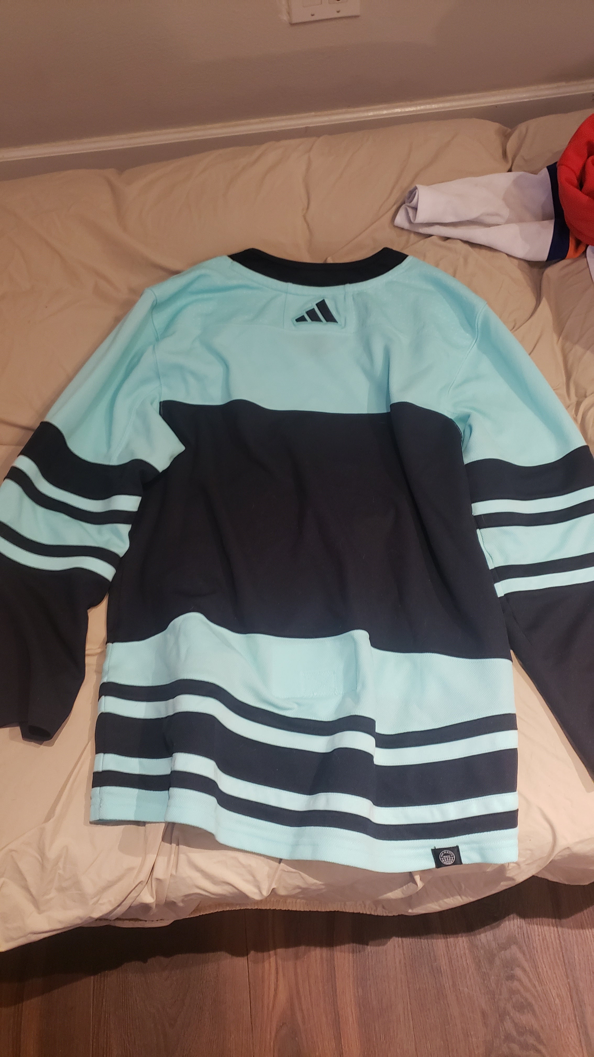 Men's Adidas Gray Seattle Kraken Reverse Retro 2.0 Vintage Pullover Sweatshirt