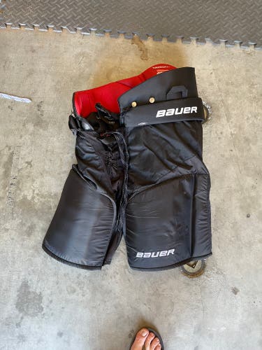 Senior XL Bauer  Vapor X800 Hockey Pants