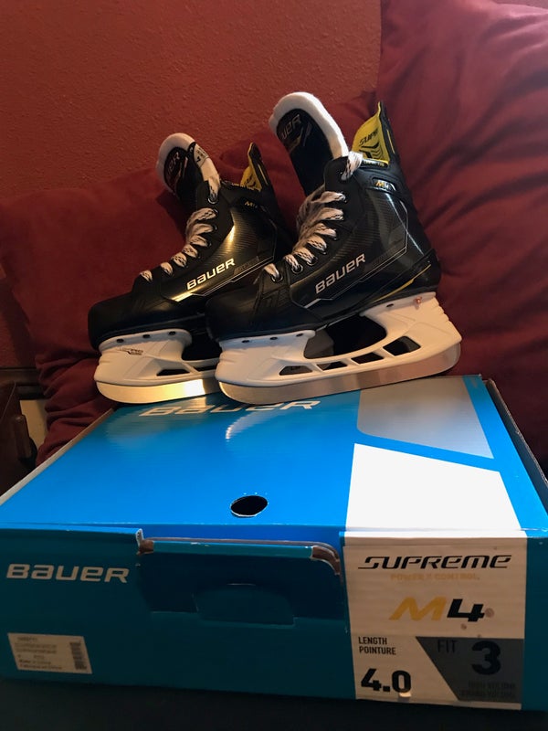 Intermediate New Bauer Supreme M4 Hockey Skates Size 4