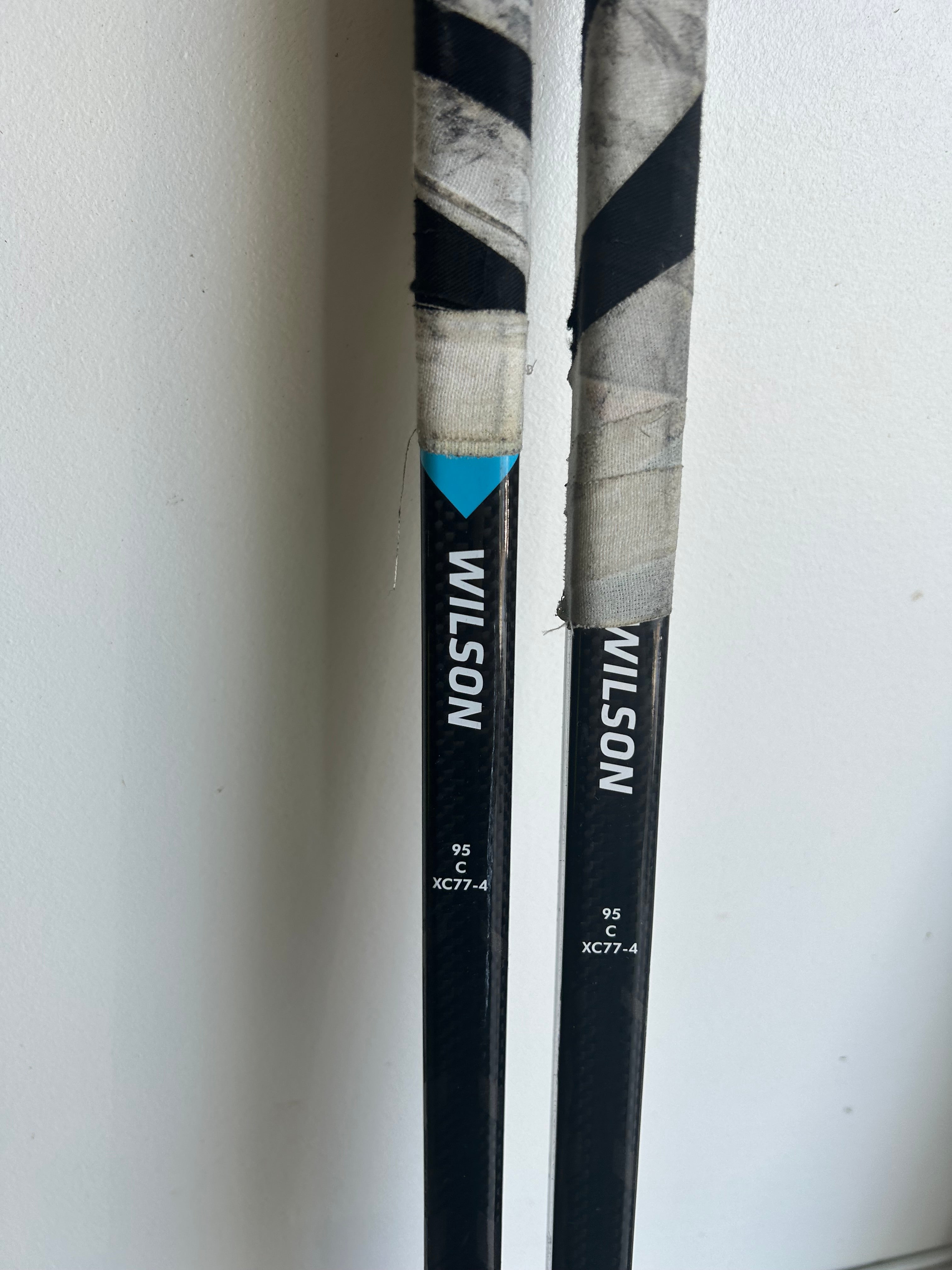 RARE EASTON ALUMINUM T FLEX 100 HOCKEY STICK BRAND NEW JEREMY ROENICK for  Sale in Waldwick, NJ - OfferUp