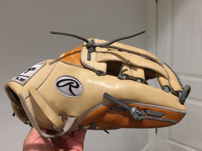 Barely Used 2023 Right Hand Throw Rawlings Outfield Heart of the Hide Baseball Glove 12.75"