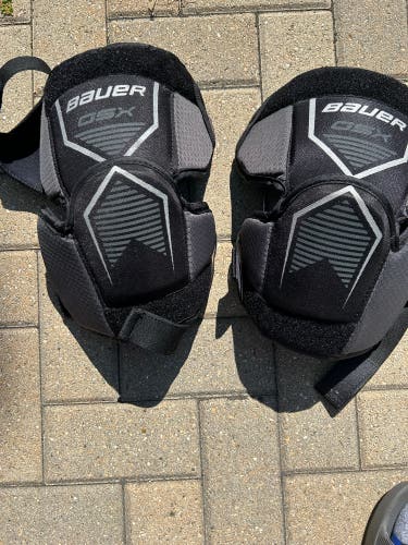 Used Bauer GSX Goalie Knee Pads - Senior