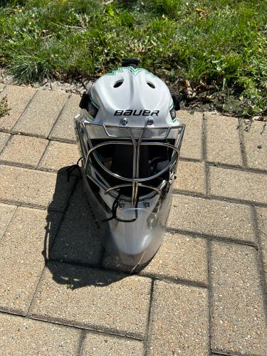 Senior Used Bauer 930 Goalie Mask with Cat's Eye Cage and neck protector