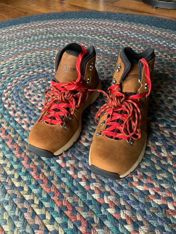 Danner Mountain 600 Leaf 4.5" Grizzly Brown/Rhodo Red GTX size 9