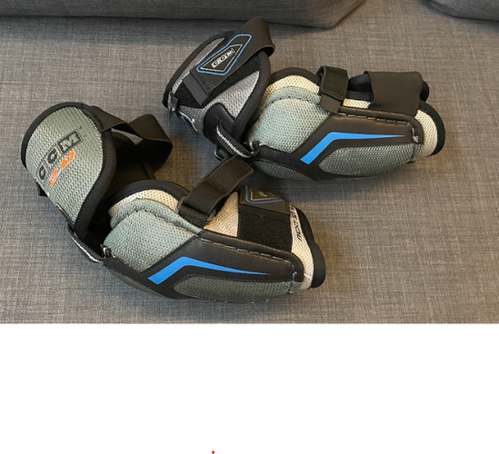 Used Small CCM 2.0 Elbow Pads