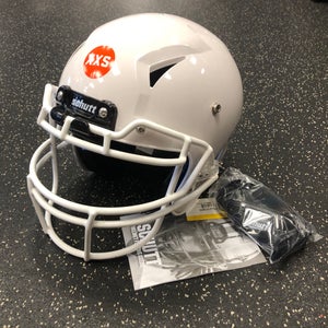 New Schutt Youth Vengeance A11 Football Helmet