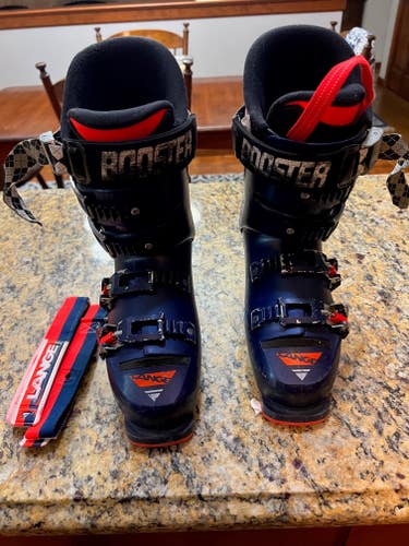 Used Lange RS 90 SC Ski Boots with Booster Strap 24.5