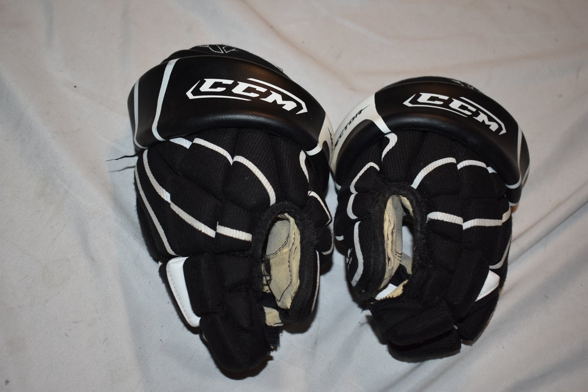CCM Vector 2.0 88 Hockey Gloves, Black, 11 Inches - Great Condition!
