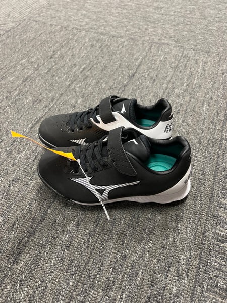 Mizuno Wave Lightrevo Youth Black