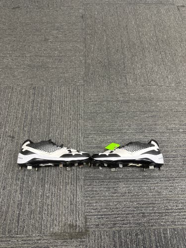 Under Armour C Low Charged Metal Cleat