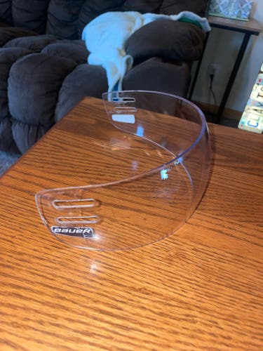 Used Large Bauer Visor HDO Pro Straight Cut Visor
